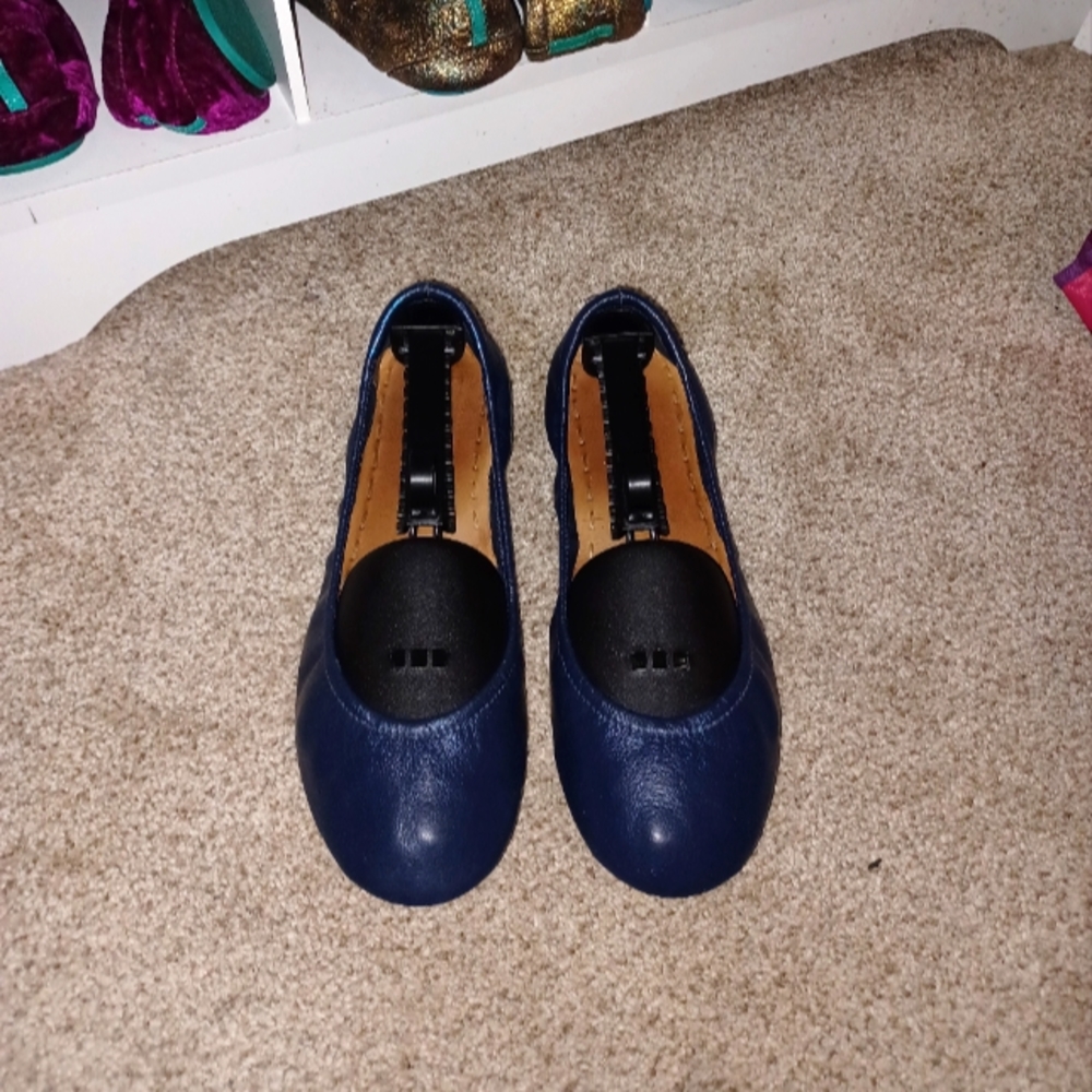 California Navy Tieks